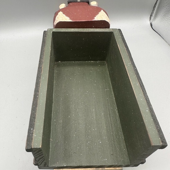 Frosty Snow Removal wooden Handpainted truck with snow people - Picture 5 of 11